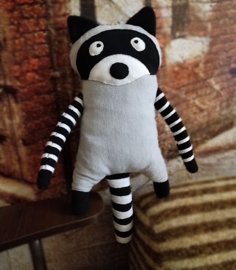 Енот "Скромный"